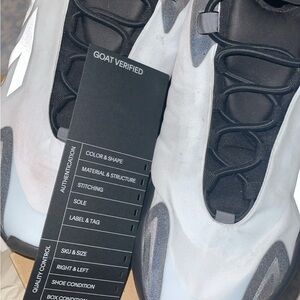 Yeezy 700 Sky Blue/ Used 3 time with verification tags